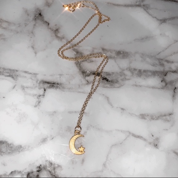 𝓃ℯ𝓌 ★ GOLD CELESTIAL NECKLACE - Picture 5 of 9
